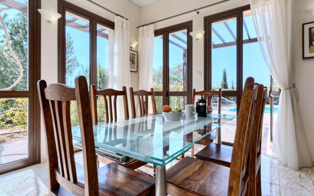 Villa 373 Dionysus in Kouklia