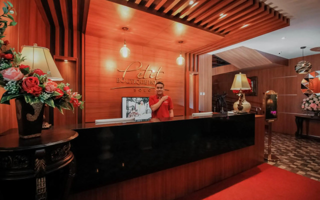 Petit Boutique Hotel