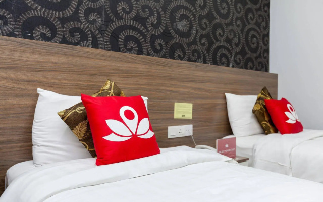 ZEN Rooms Near SALAM Hospital