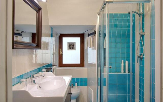Lovely apartment near via dei Mille - Chiaia area