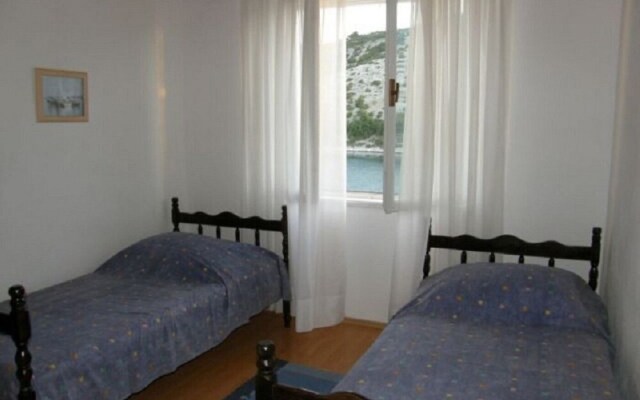 Ljubi - 20 m From Beach - A1