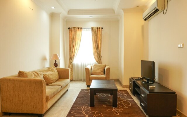 The Classic 2BR Belleza Apartment