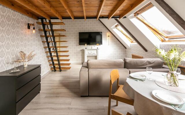 FlatStay (ФлэтСтей) на набережной реки Фонтанки 8