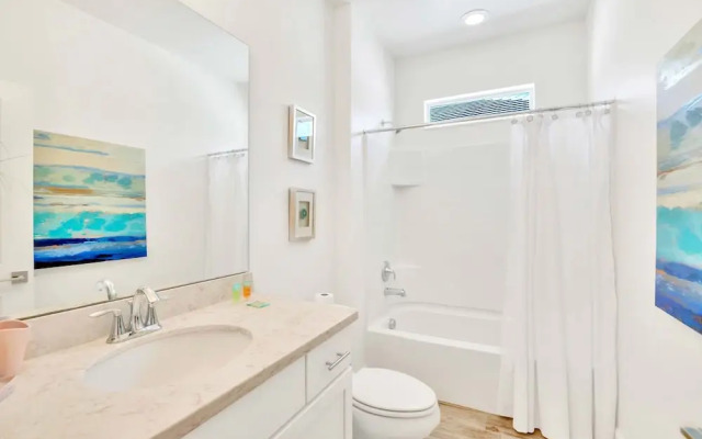 Upstay - Movie Mansion w Cinema-pool Hot Tub-games