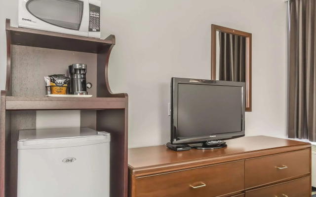 Comfort Inn & Suites