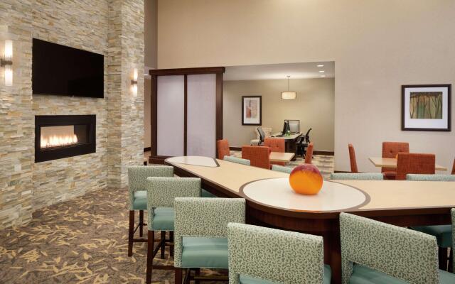 Homewood Suites by Hilton Kalamazoo-Portage