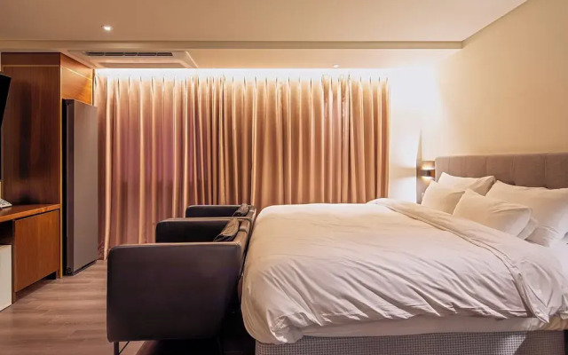 Yaja Hotel Peace Square branch