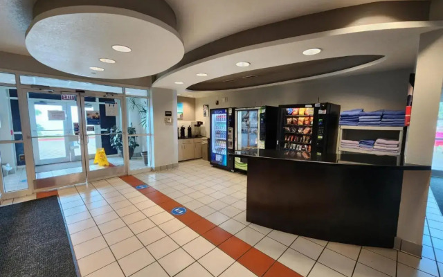 Motel 6 Biloxi, MS - Beach
