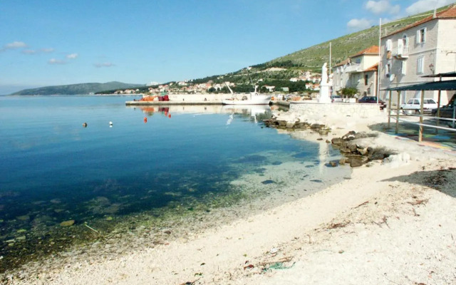Apartments by the sea Trogir - 18879