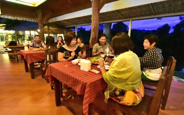 Pechmaneekan Beach Resort