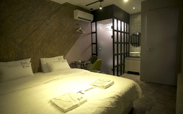 T Hotel