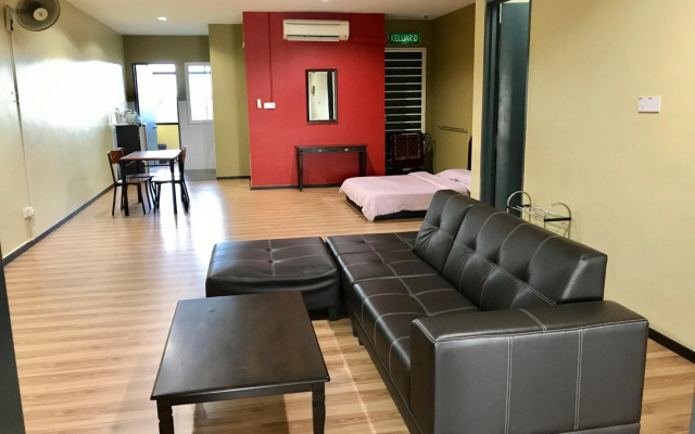 SS Homestay Borneo Housing SL3 – Hotel Rooms – Kuching