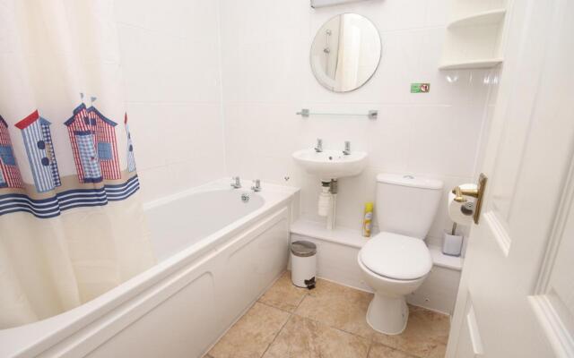11G Medmerry Park 2 Bedroom Chalet