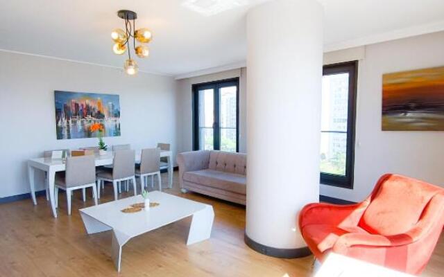 Luxury Fully Equipped 3BR 2BA Apartment by Siena Suites