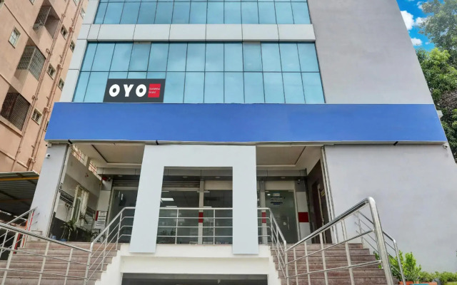Vasishtha Grand by OYO Rooms