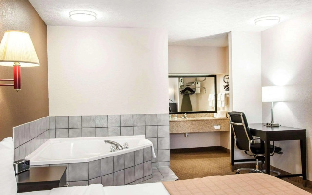 Quality Inn Savannah South