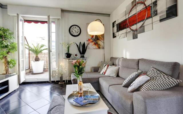 Le Mantega - F2 Moderne,Centre Ville, 2 Grandes Terrasses,Climatisation, Ascenseur