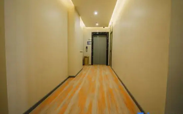 Shankee Hotel (Dunhuang Longdesheng Market)