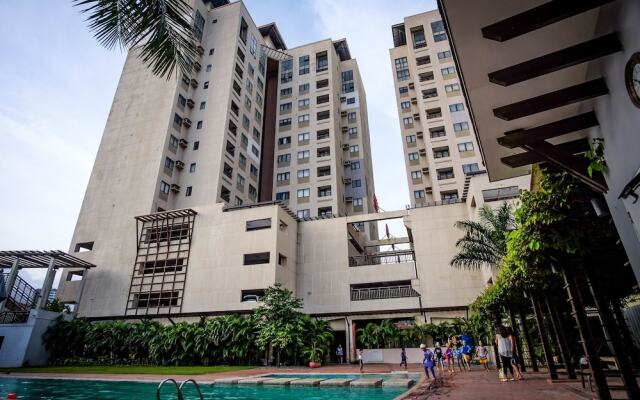 SR Vacation Rental - The Persimmon Condominium