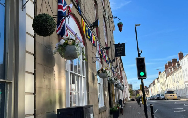 The Warwick Arms Hotel