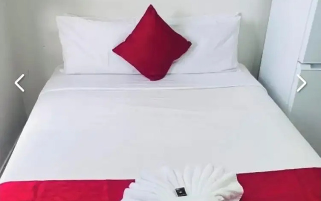 Dash motel