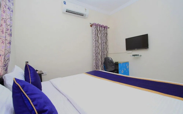 OYO 4848 3 Square Inn