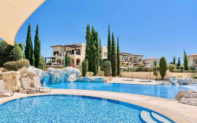 Fantastic 3 bedroom pool side ground floor apartment 'BE01'; communal pool and resort facilities, Theseus Village on Aphrodite Hills Resort