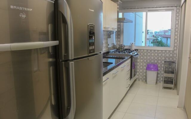 Penthouse Apartment with Hot Tub near Beach