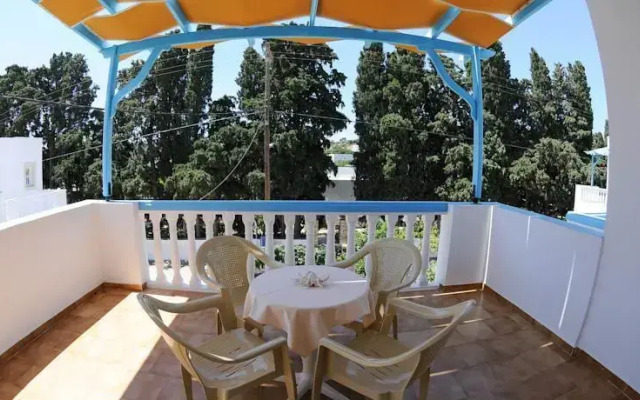 Effies Apartments
