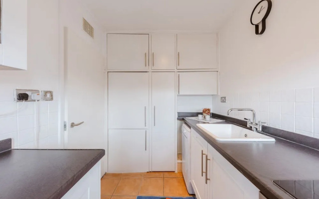 Angel Riverview Apartment