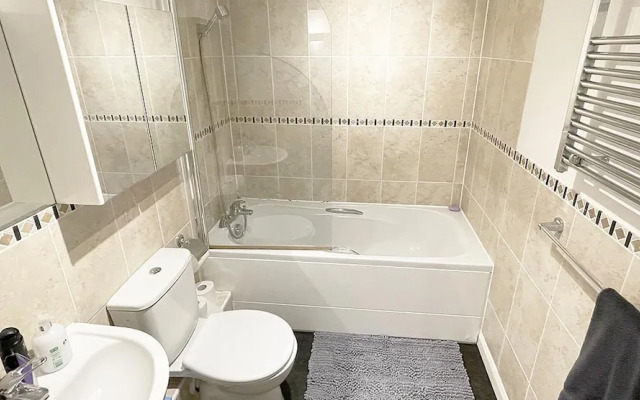 Continental Apartments 2-bed Apartment Farnborough