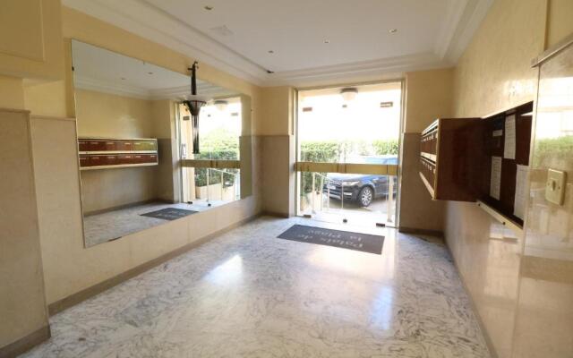 Beautiful 3 bedroom. Direct sea view. 401