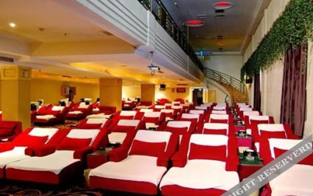 Xiangyang Oriental Hawaii Holiday Hotel