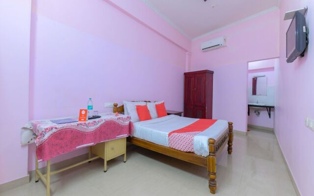 OYO 11529 Diamond Residency