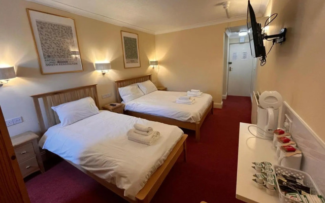 Rothwell House Hotel .