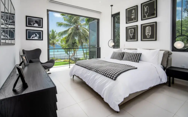 Onyx by Blue Sky Luxury