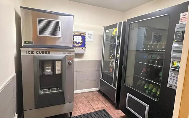 Budgetel Inns & Suites