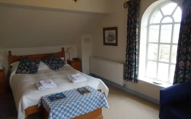 Alltybrain Farm Cottages and B&B