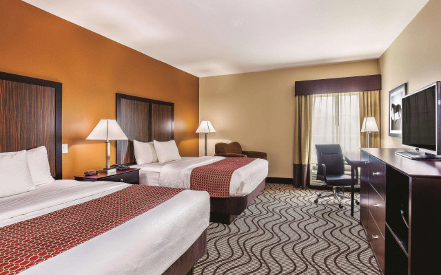 La Quinta Inn and Suites Cotulla