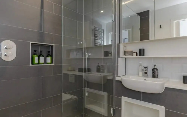 Elegant & Serene 2BD Flat W/roof Terrace Hoxton!