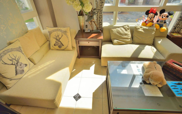 White Cotton Candy B&B