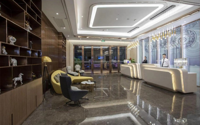 Hampton by Hilton Beihai High-Speed Train Station