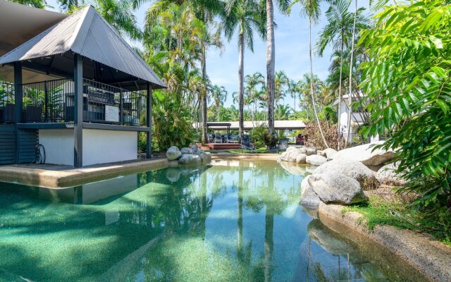 Seascape Holidays – 3 Reef Terraces on St Crispins