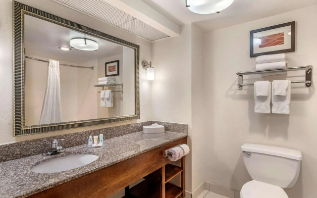 Comfort Inn & Suites Athens North