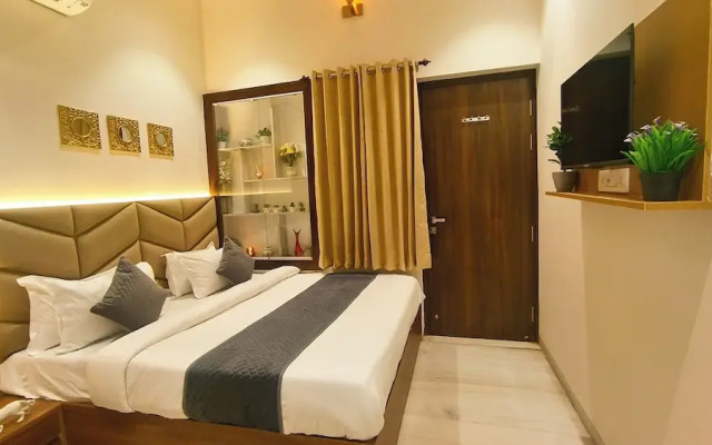 2 BTK TERRACE RETREAT BY Lavanya