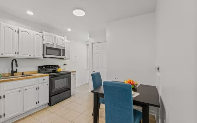 Cozy&Chic 2nd Floor Front