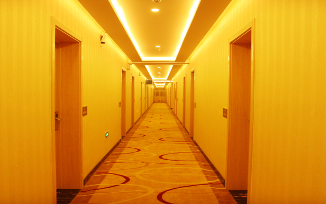 Sky House Business Hotel