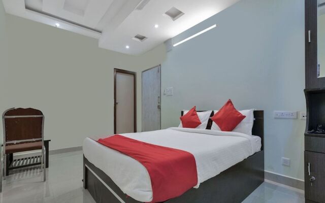OYO 12181 Hotel Gravity