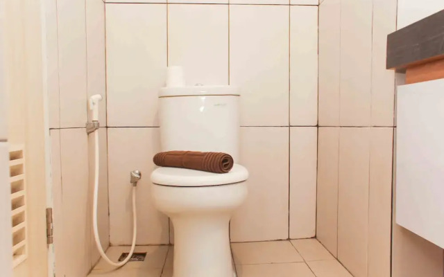 Nice and Homey Studio at Grand Kamala Lagoon Apartment