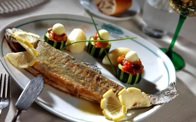 De la Grande Cascade